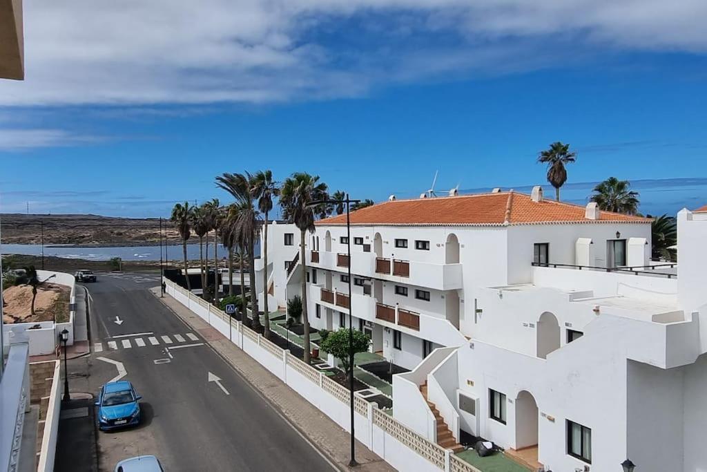 Gilda: Beautiful Spacious Apartment. Seaview From Rooftop Terrace Corralejo Exterior photo
