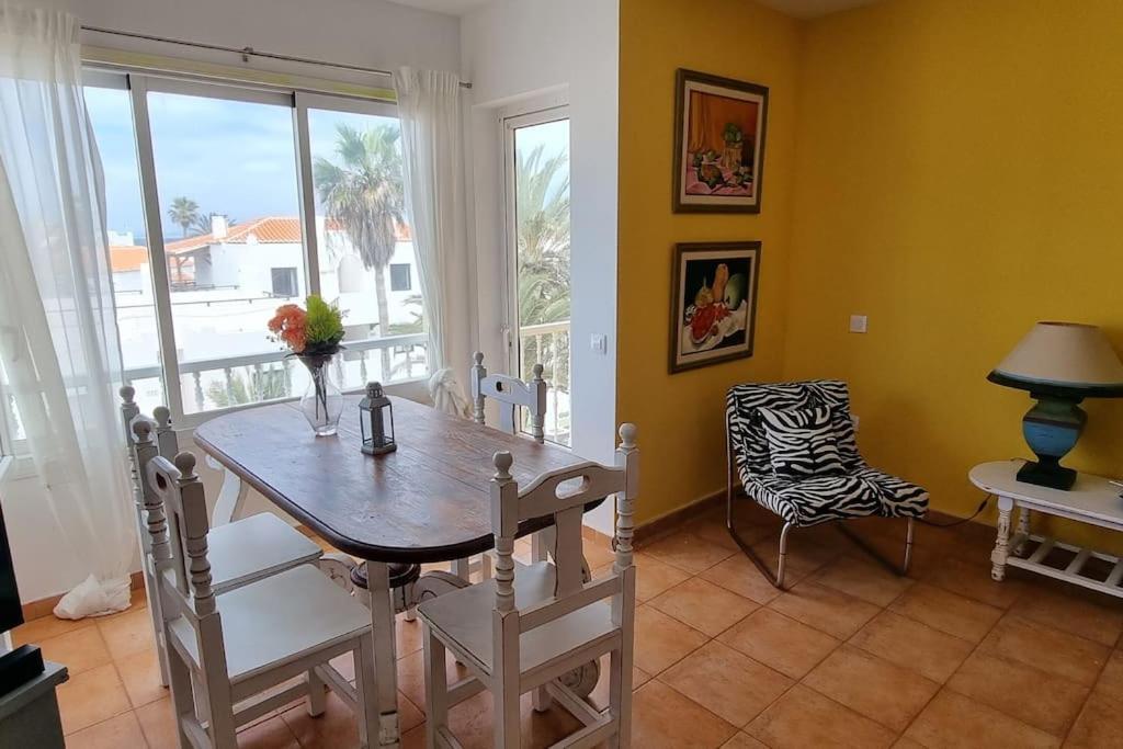 Gilda: Beautiful Spacious Apartment. Seaview From Rooftop Terrace Corralejo Exterior photo
