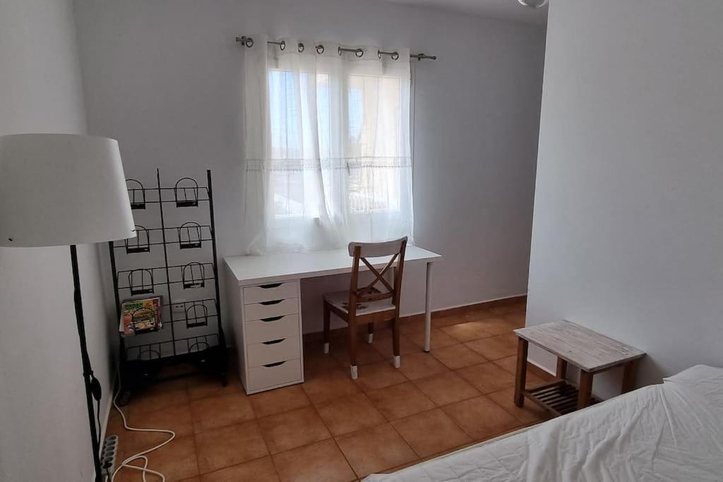 Gilda: Beautiful Spacious Apartment. Seaview From Rooftop Terrace Corralejo Exterior photo