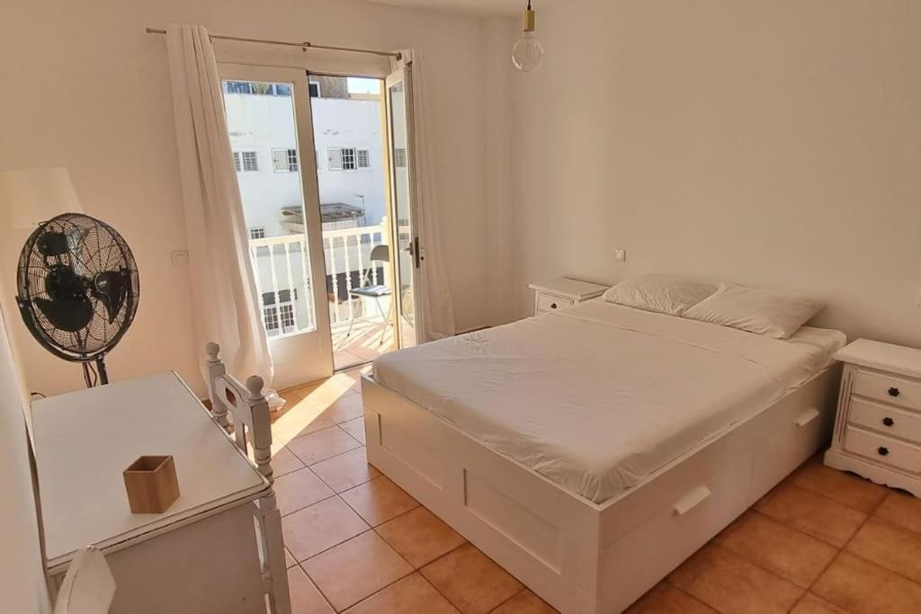 Gilda: Beautiful Spacious Apartment. Seaview From Rooftop Terrace Corralejo Exterior photo